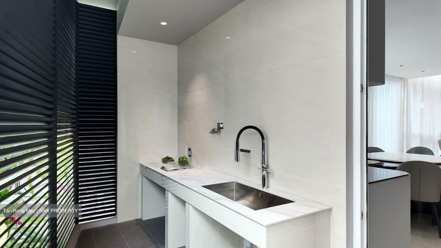 Grace Garden (D15), Terrace #543060651
